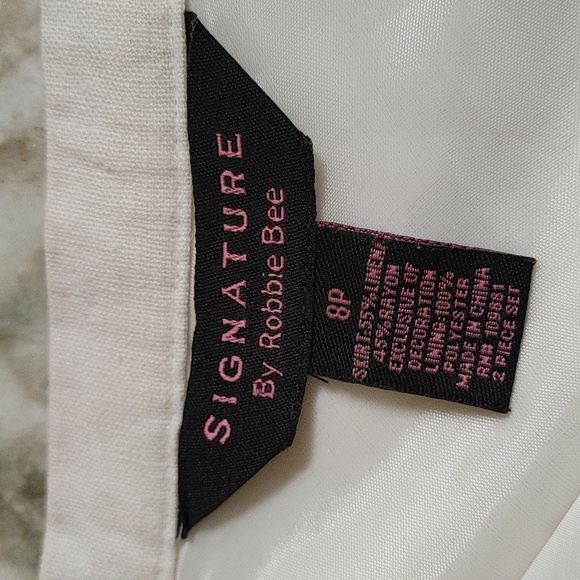 VTG Signature By Robbie Bee Embroidered Swing Skirt Black White Linen Mix Sz 6P - Picture 10 of 14